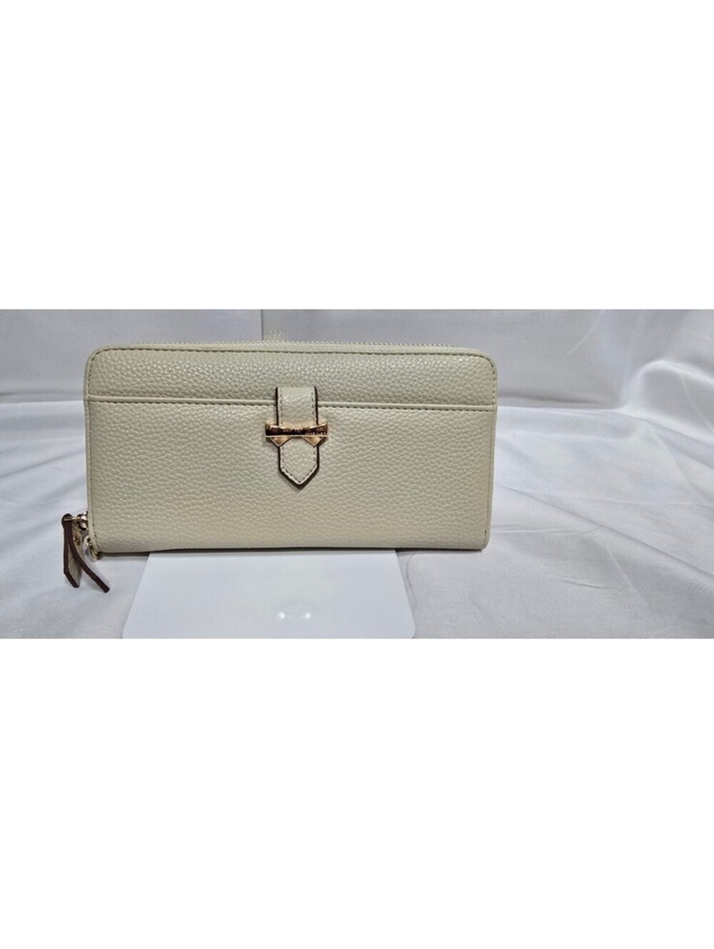 Anne Klein Cream Pebbled Zip Around Wallet Gold Bow
